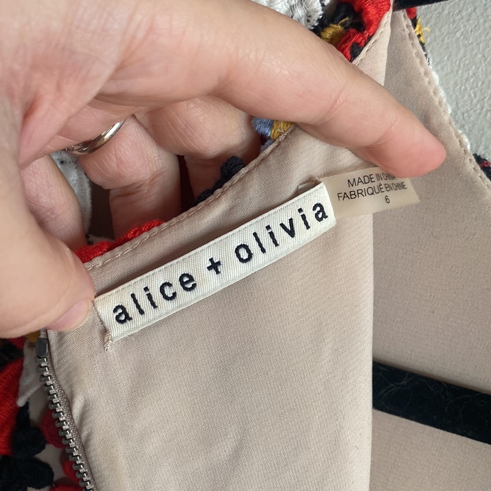 Alice + Olivia • red floral dress - Picture 9 of 9